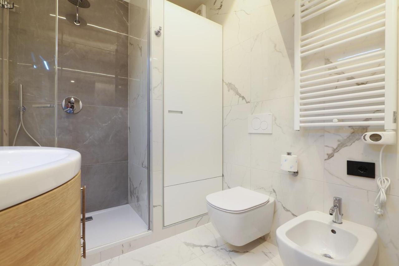 Mila Apartments Cavalcabo ميلان المظهر الخارجي الصورة