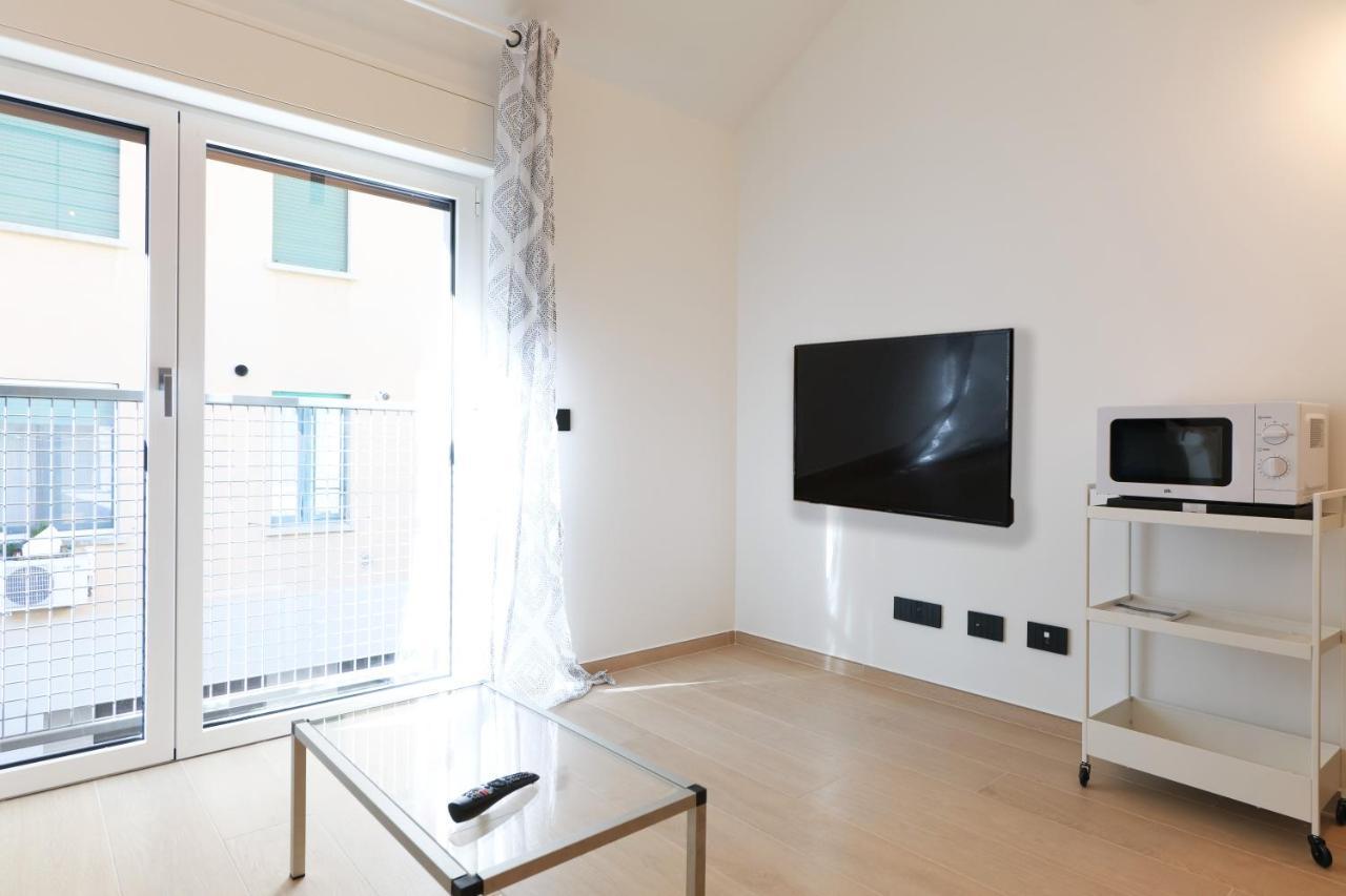 Mila Apartments Cavalcabo ميلان المظهر الخارجي الصورة